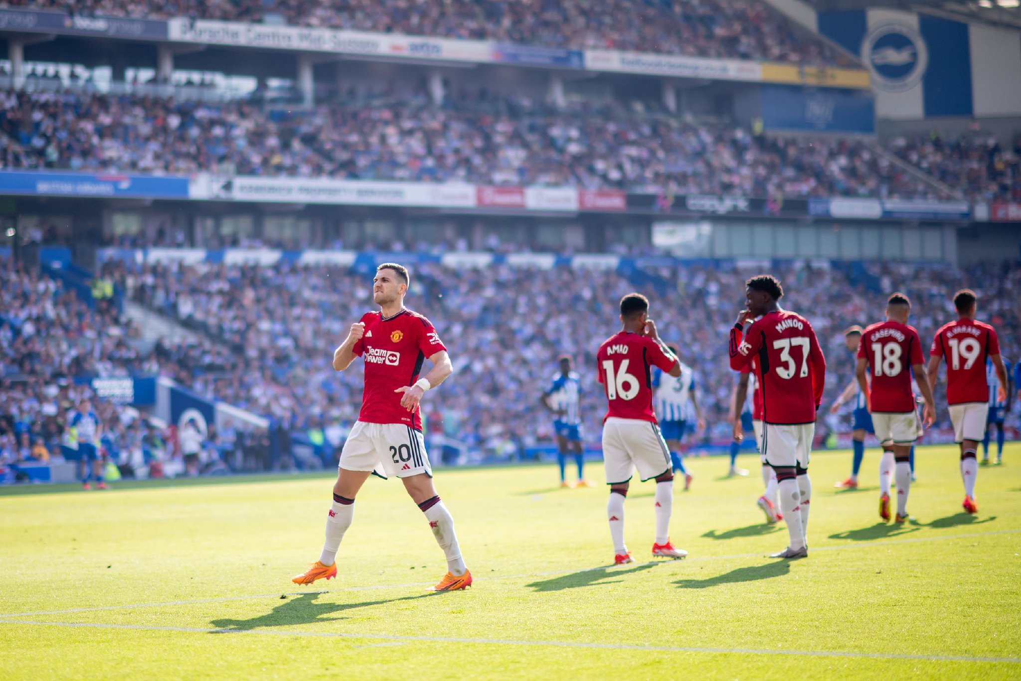 并被送往医 并被送往医